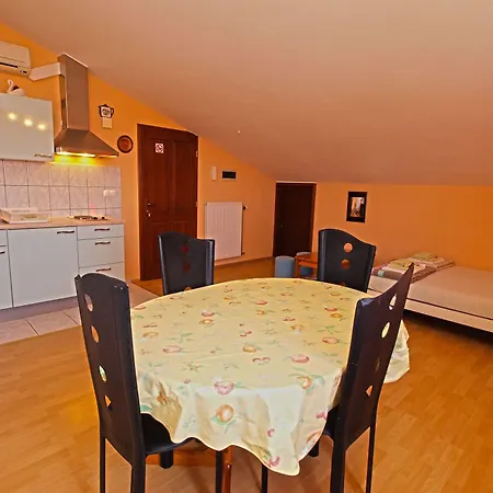 Denis 19 Apartman *