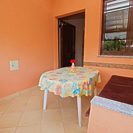 Apartment Denis 19