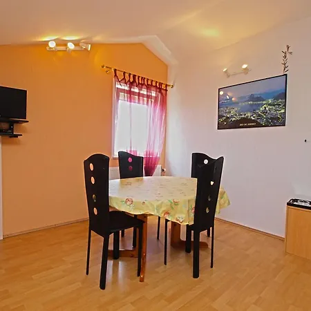 Apartment Denis 19