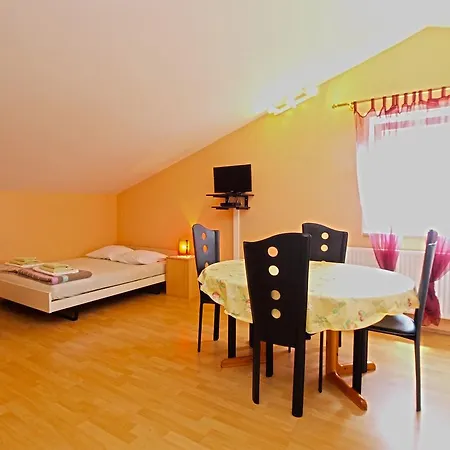 Apartment Denis 19